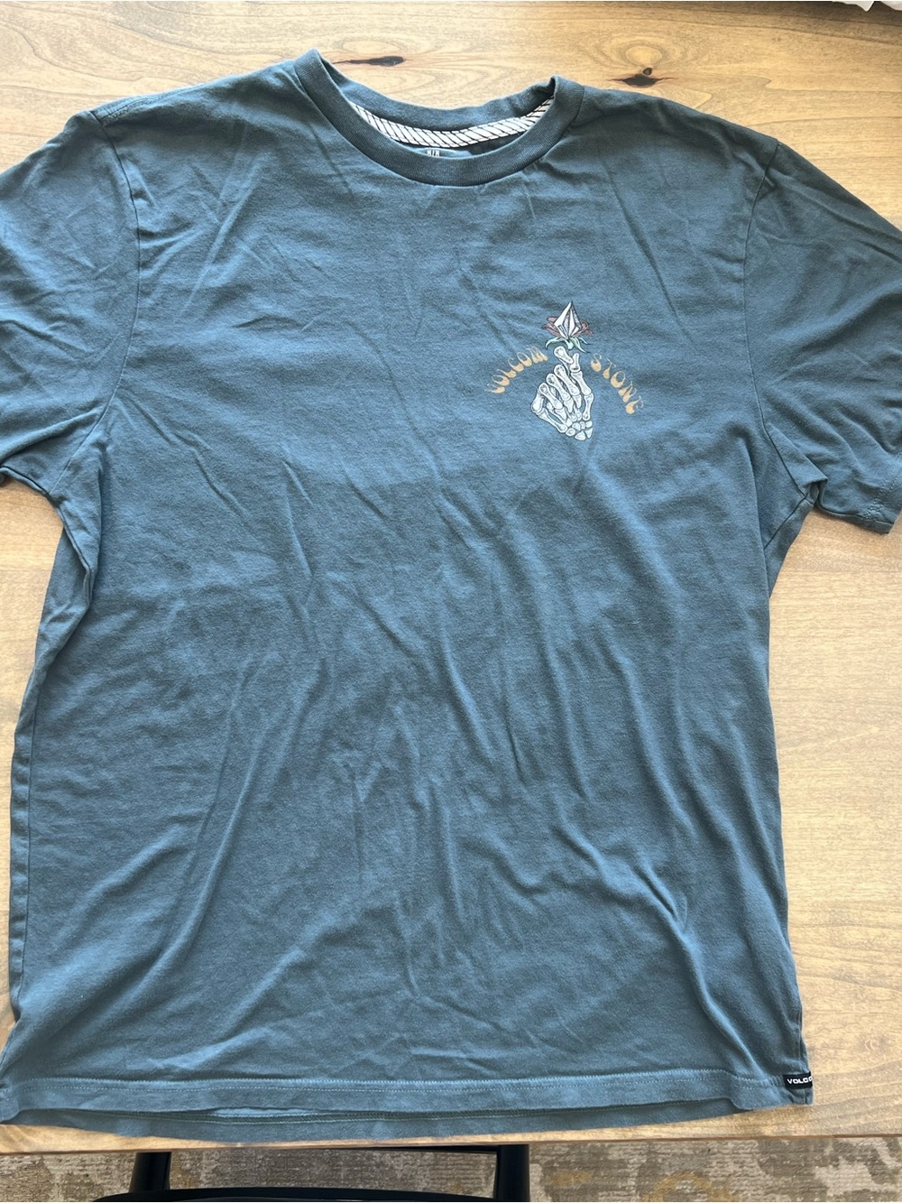 Volcom Men's Teal Graphic Short-Sleeve Tee with Skeleton Flower Back Print - Picture 2 of 3